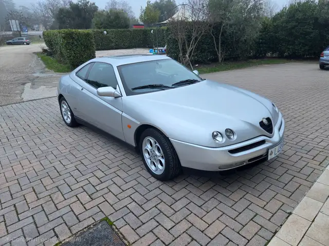 Alfa Romeo GTV