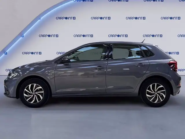 Volkswagen Polo view 3