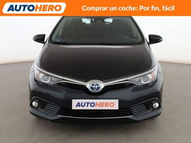 Toyota Auris view 9