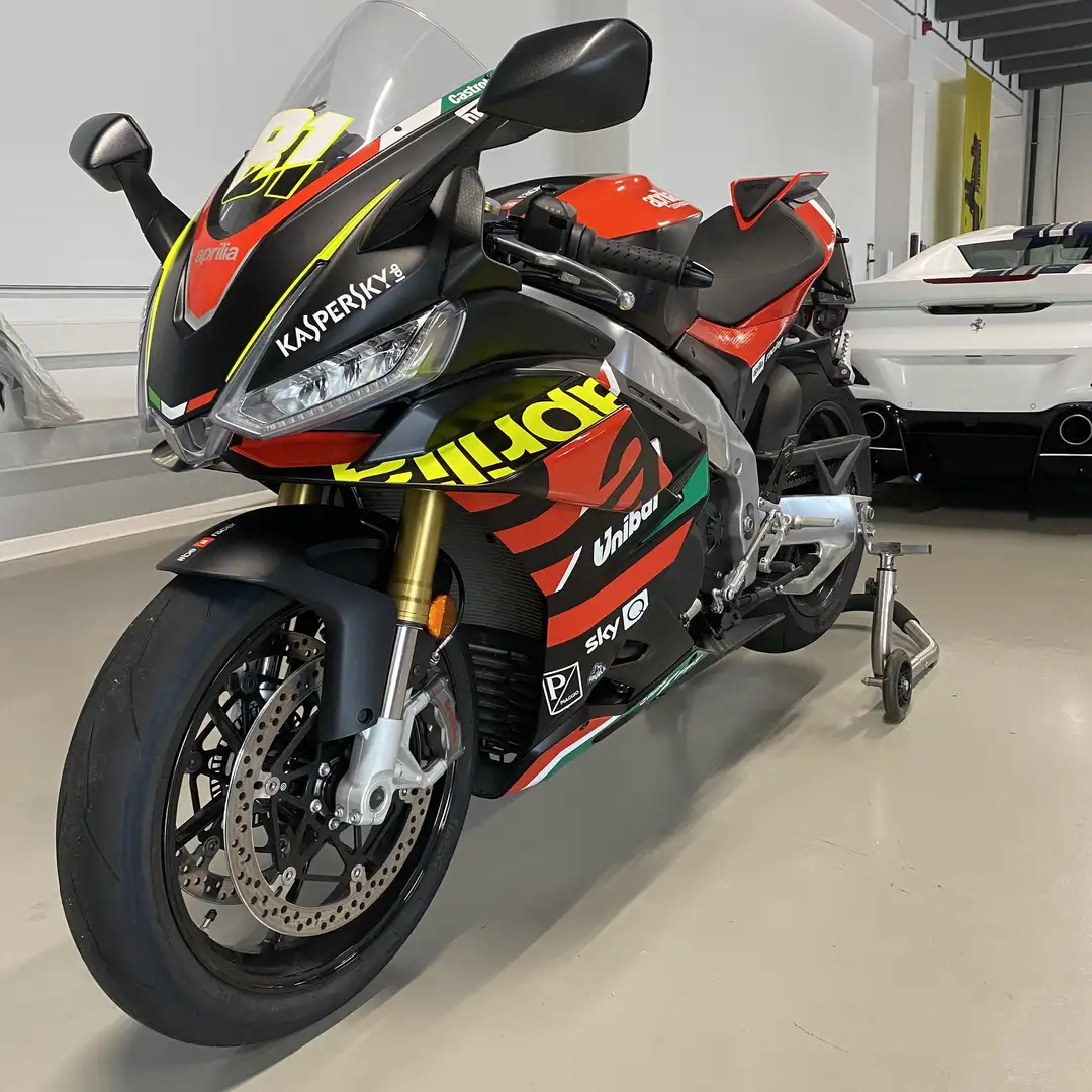 Aprilia RSV4 1100 E5 Negru - 2