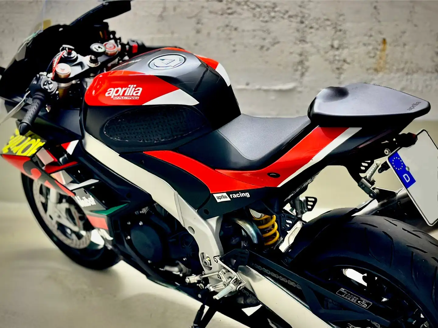 Aprilia RSV4 1100 E5 Siyah - 2