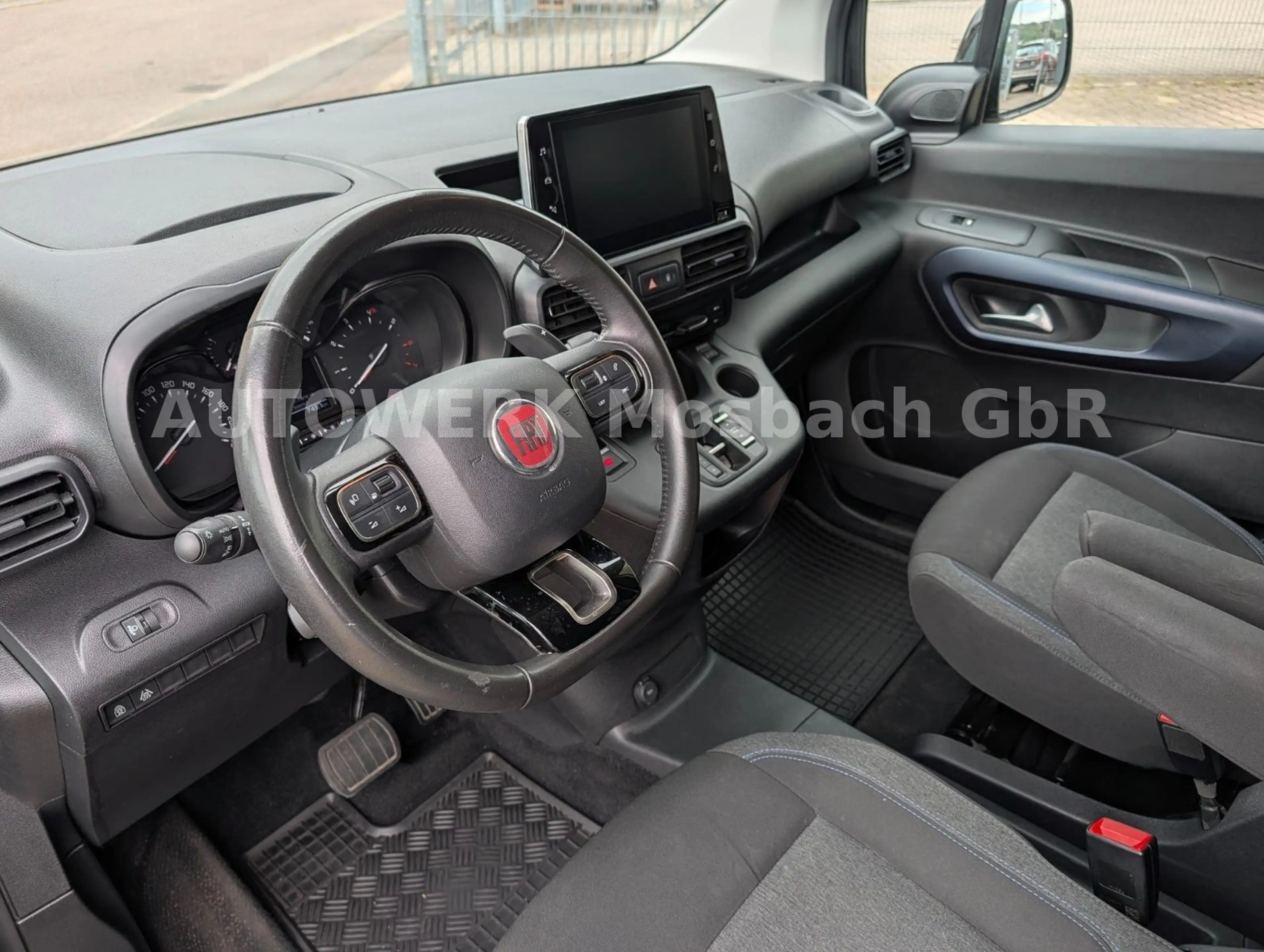 Fiat Doblo Doblò Kombi L1/1. Hand/Kamera/Keyless — photo 11
