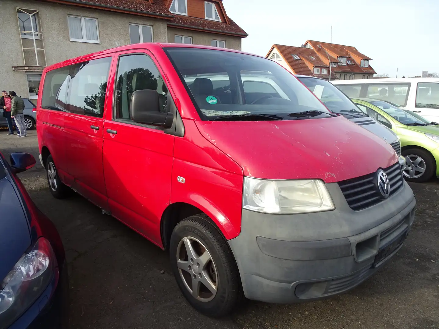 Volkswagen T5 Caravelle **BITTE LESEN**TDI Lang (7.Si.) DPF*KLIMA* Rot - 1