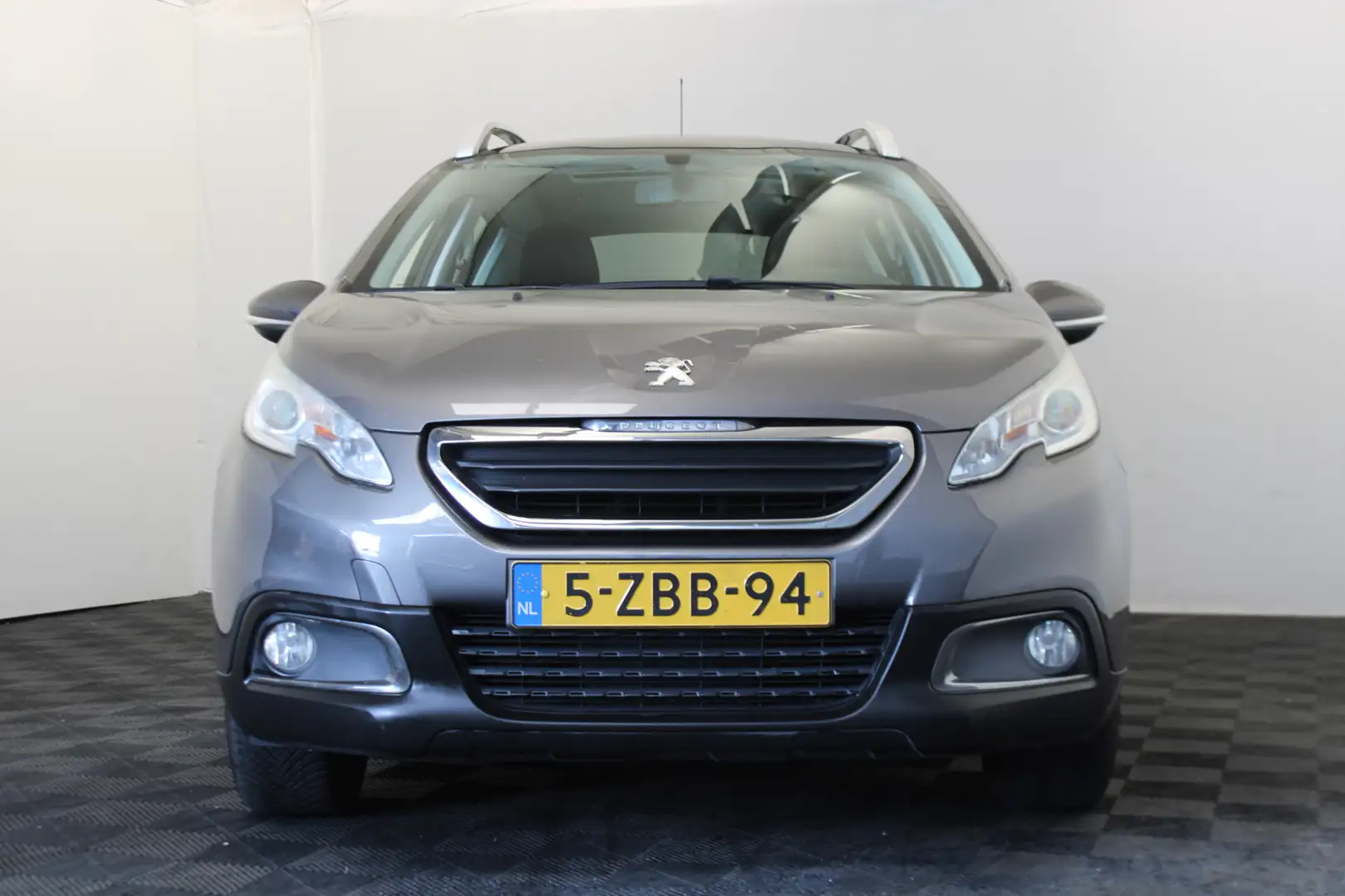 Peugeot 2008 1.2 PureTech Active |Pano|Navi| Grigio - 2
