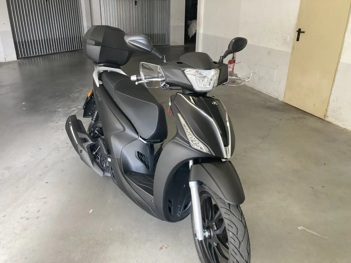 Kymco People S 200i - 1