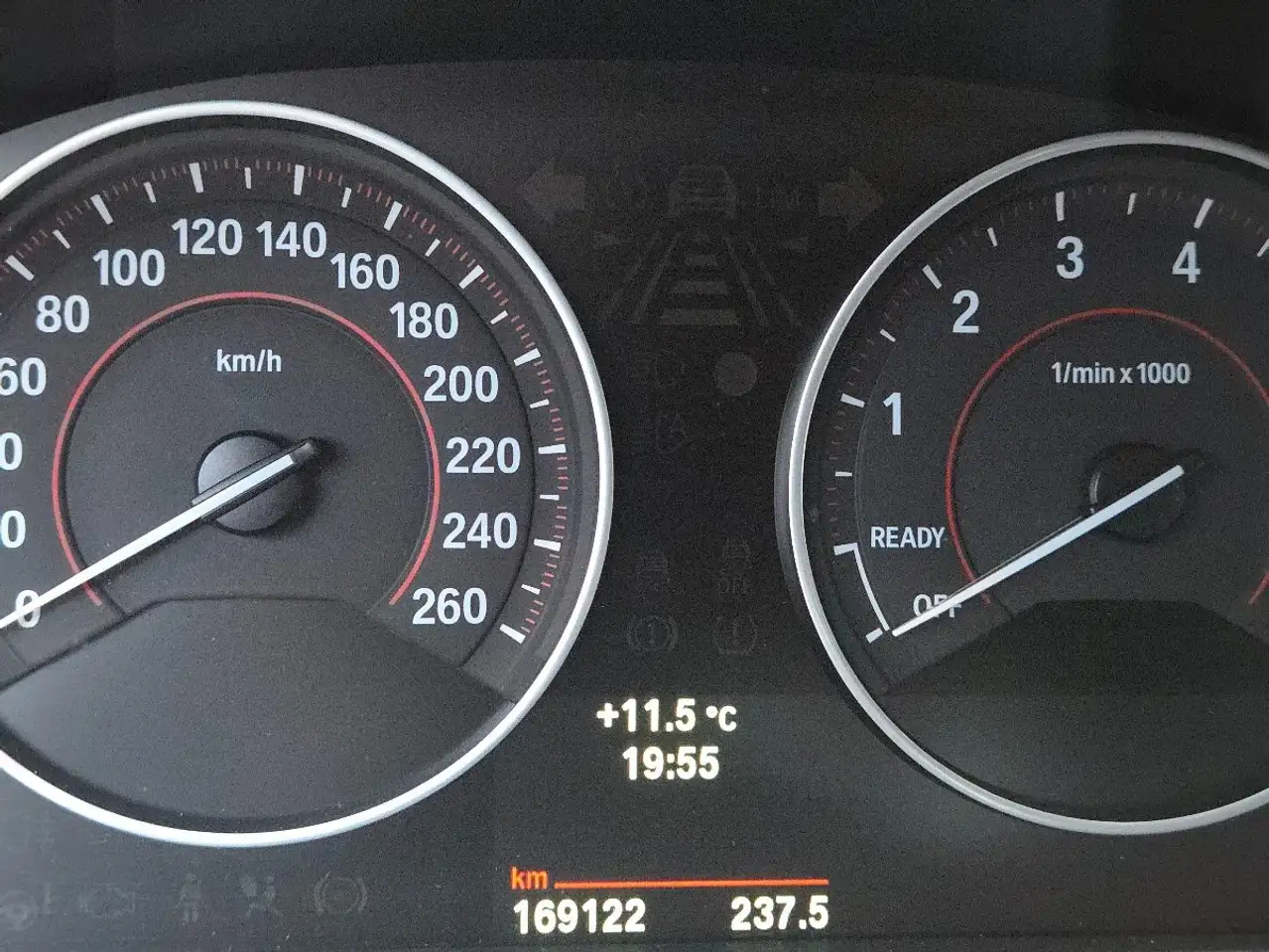 BMW 3 Series снимка BMW 3 Series