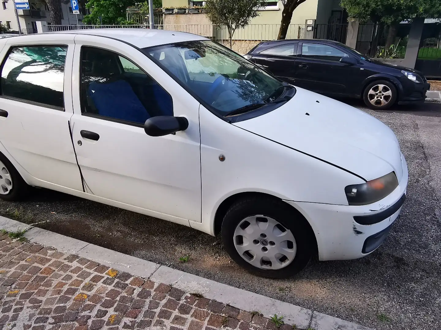 Fiat Punto 5p 1.2 EL 60cv - 2