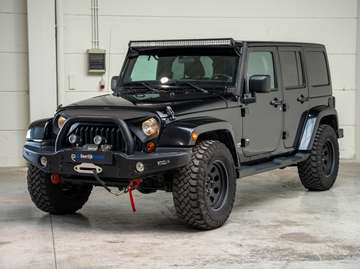 Unlimited JK / 2.8 CRD / HardTop / Ledbar / Verstralers / Winch "TMax" / Leather / Airco /