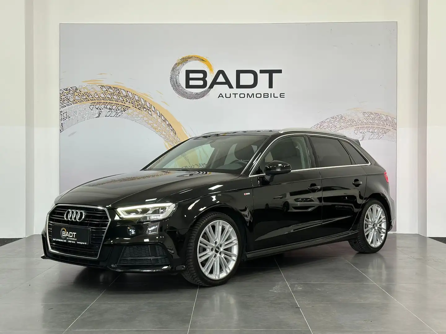 Audi A3 Sportback  Virtual Cockpit 3 x S-Line LED Noir - 1