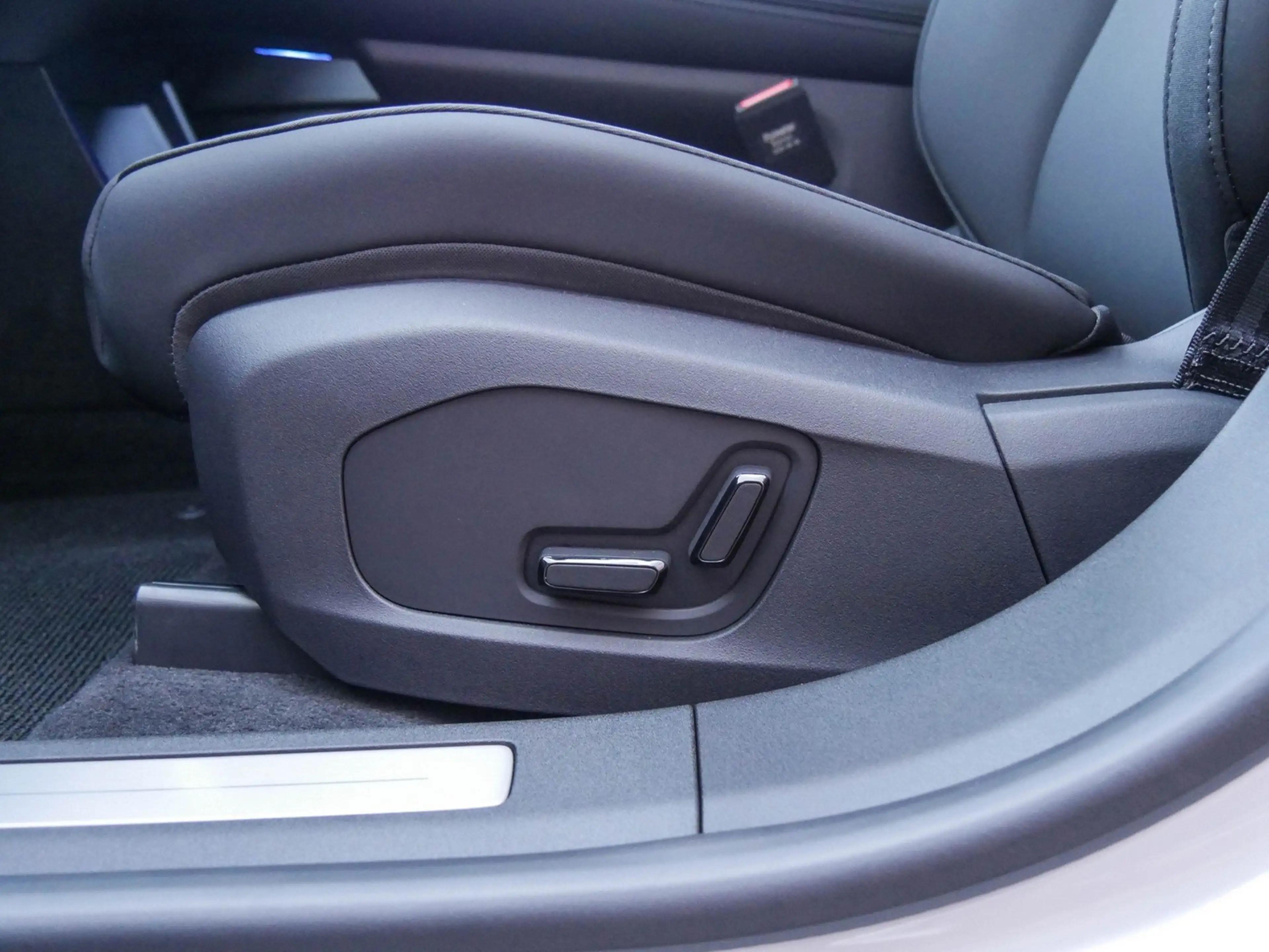 Polestar 4 LRS *360* *Pano* — photo 12