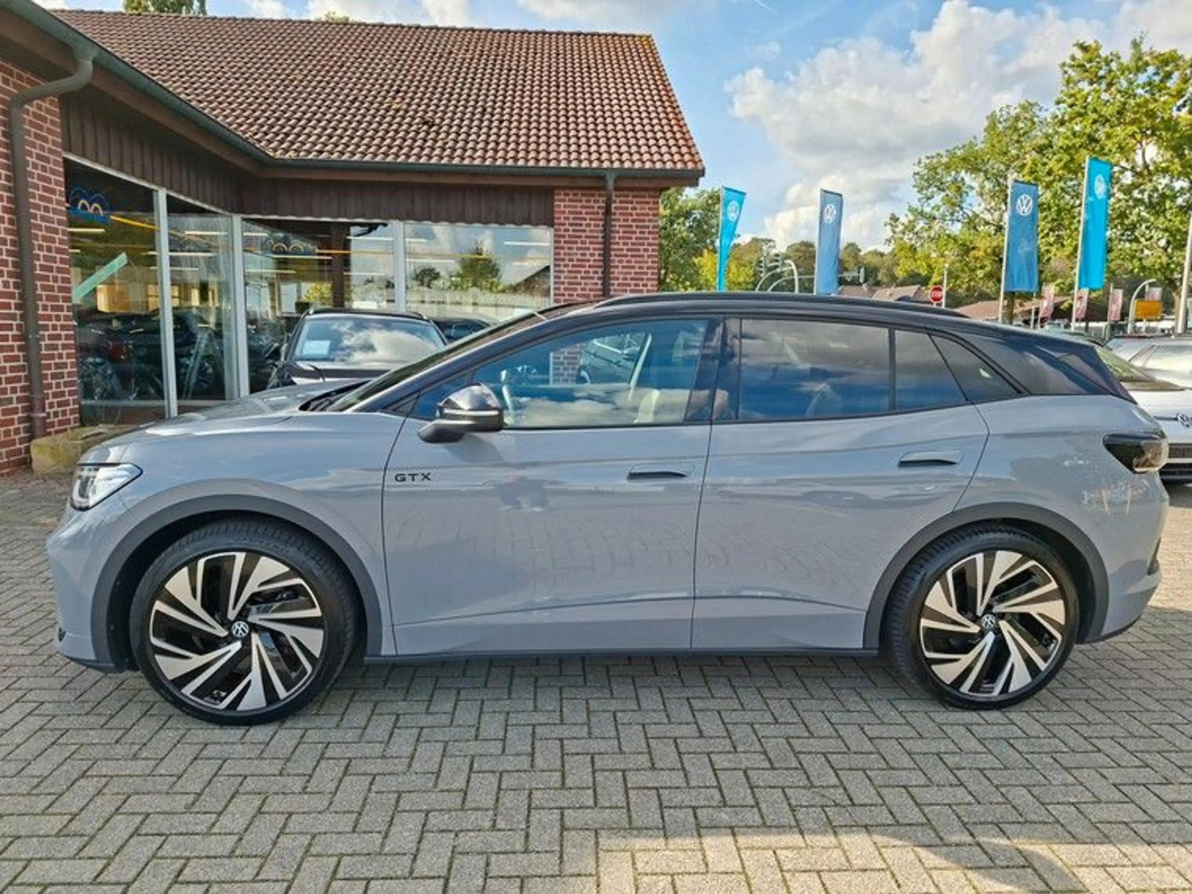 Volkswagen ID.4 GTX 220kW 4Motion AHK*Kamera* Pano*21" — photo 2