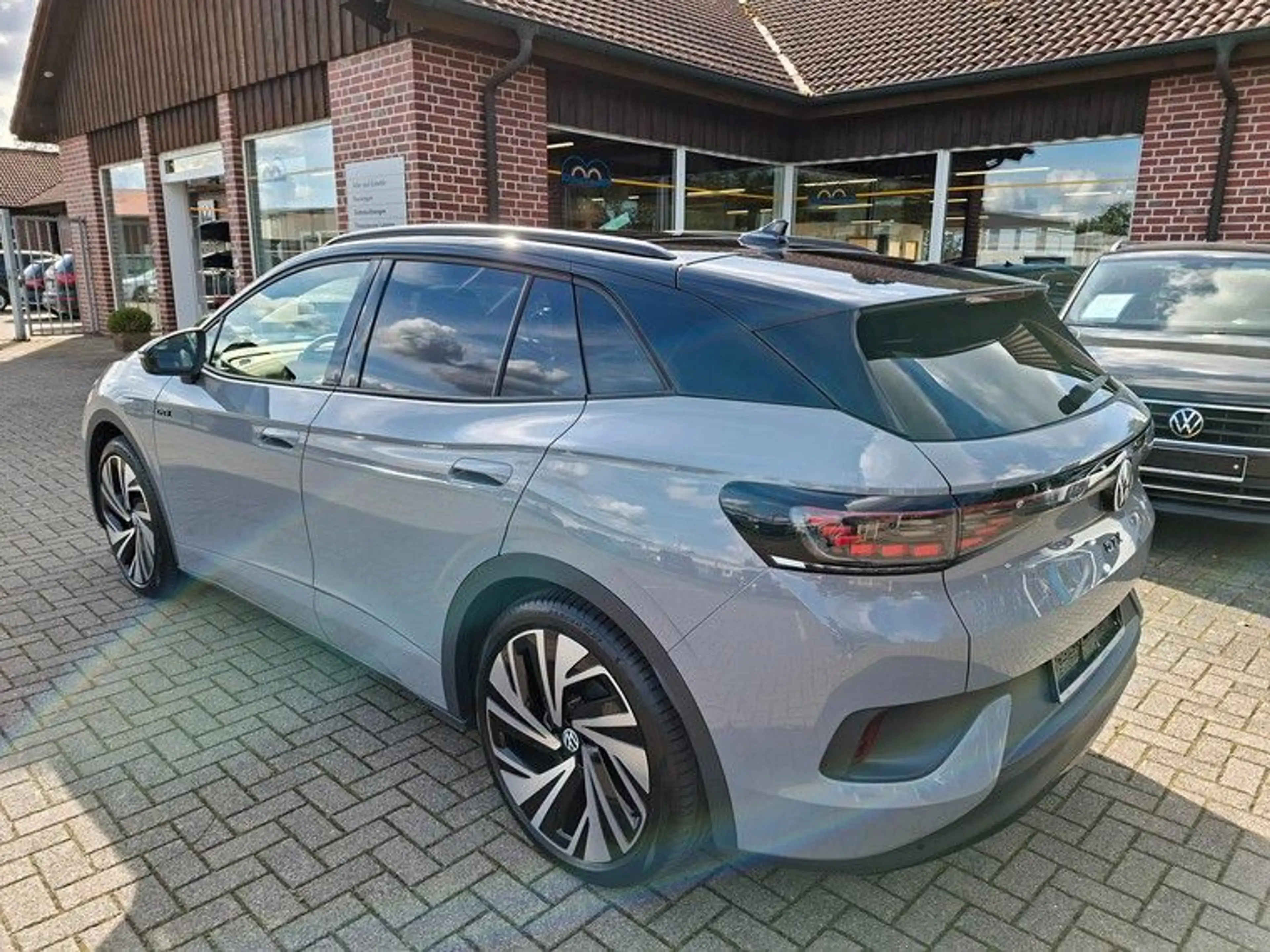Volkswagen ID.4 GTX 220kW 4Motion AHK*Kamera* Pano*21" — photo 3