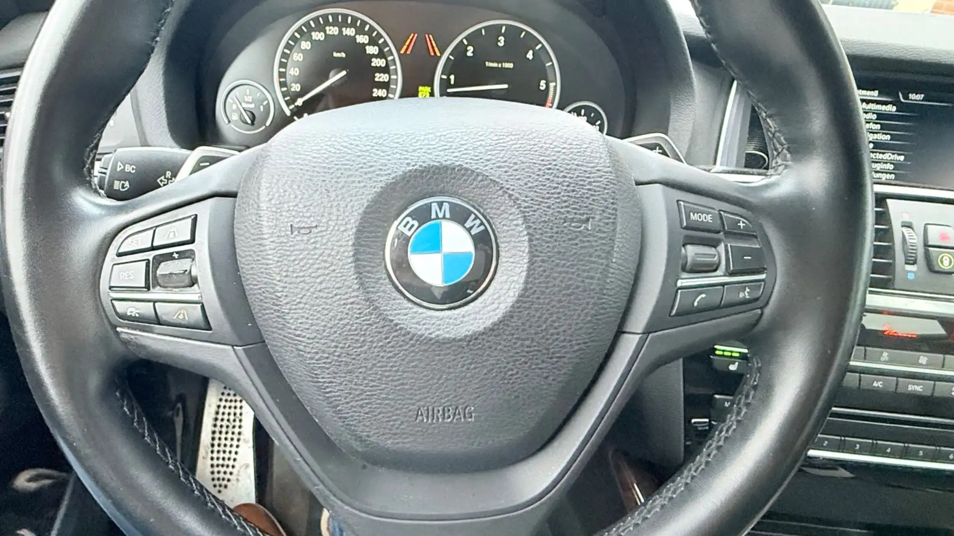 BMW X4 xDrive 30 d TÜV INSP NEU Schwarz - 2