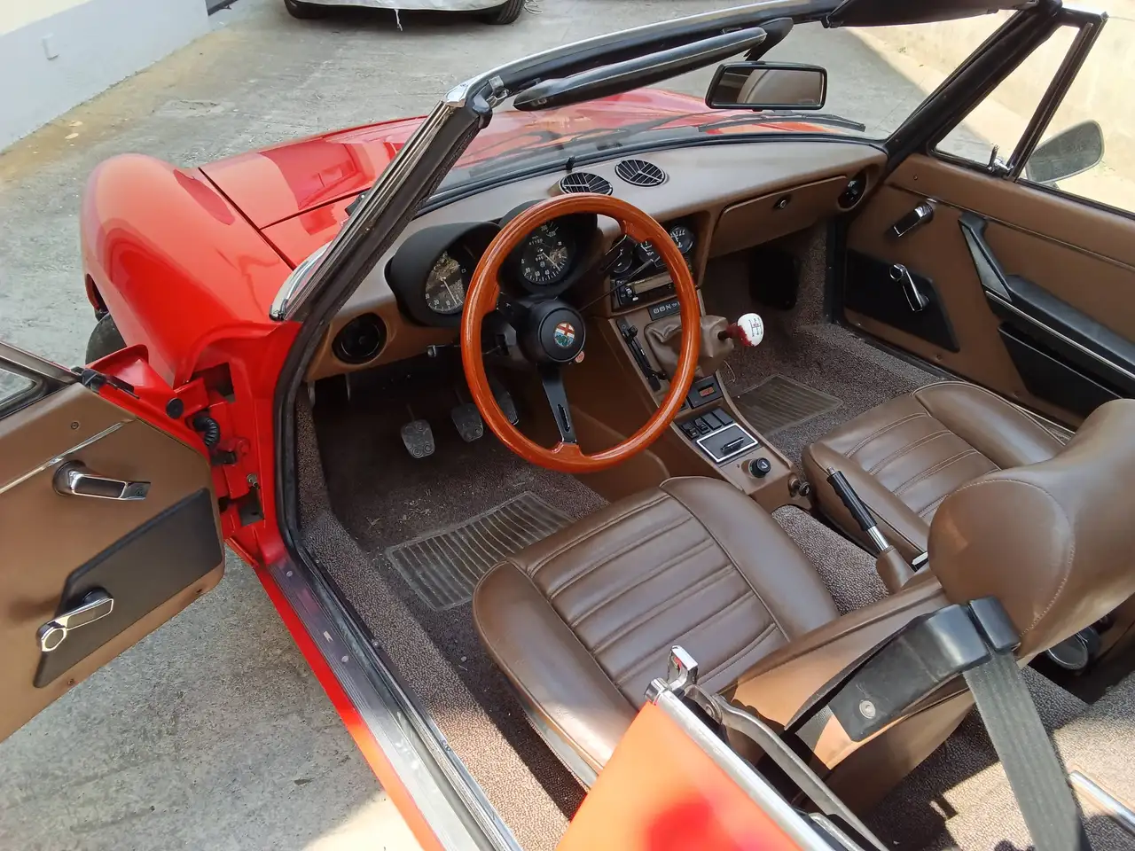 Alfa Romeo Spider Duetto, foto 5