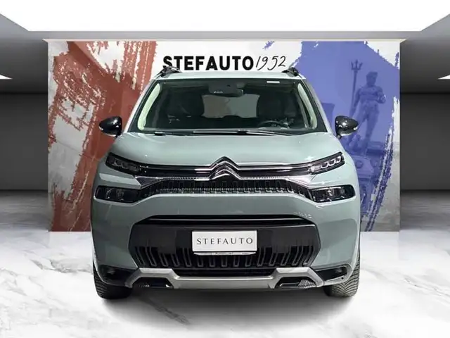 Citroen C3 Aircross view 2