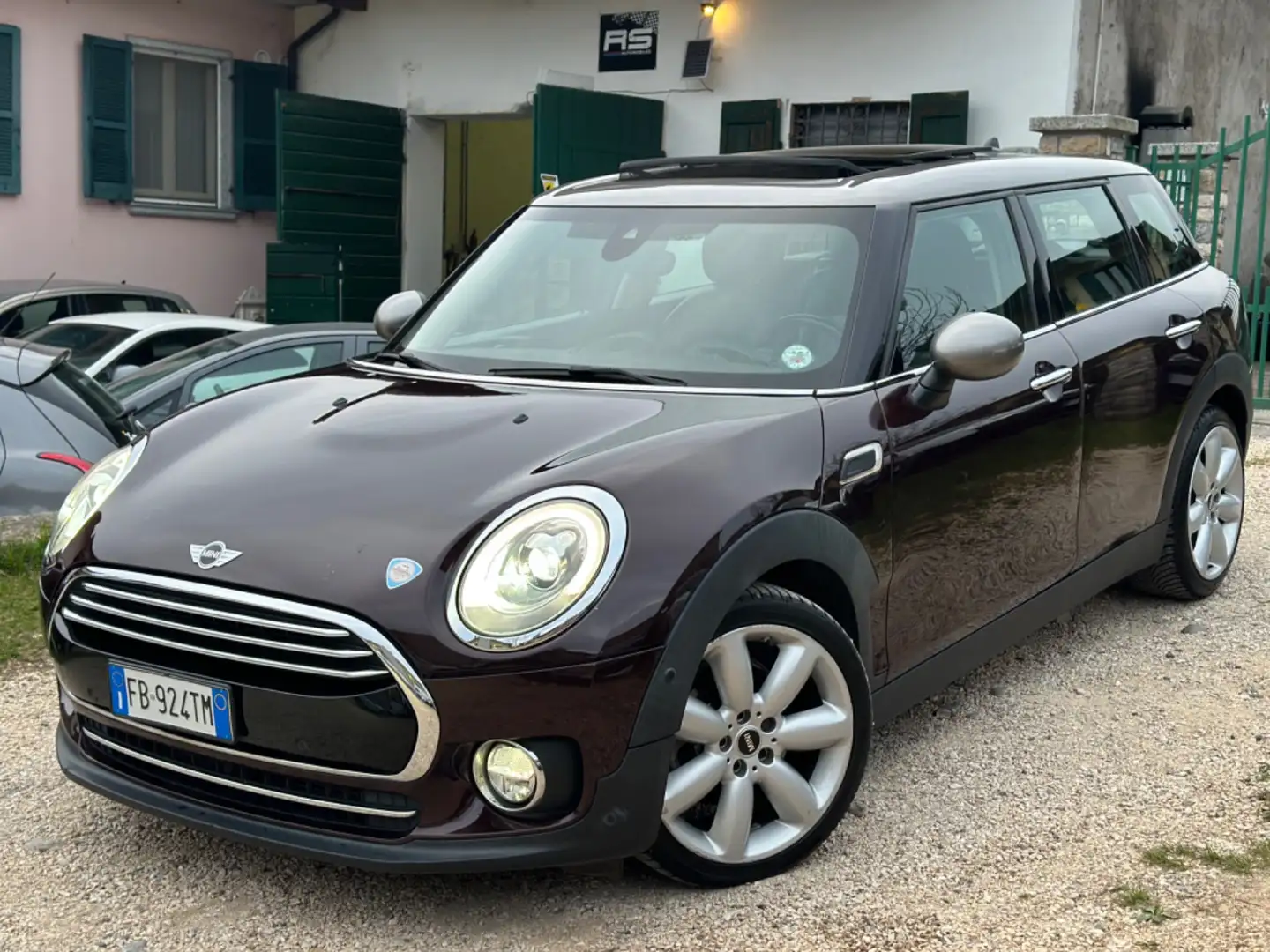 MINI Cooper Clubman Mini 2.0 Cooper D Hype Clubman Červená - 1