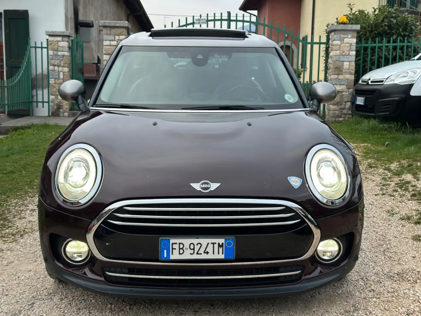 MINI Cooper Clubman Mini 2.0 Cooper D Hype Clubman Červená - 2