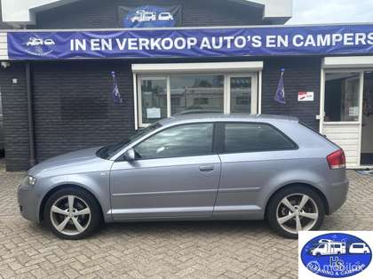 Audi A3 1.9 TDI Ambiente met apk !