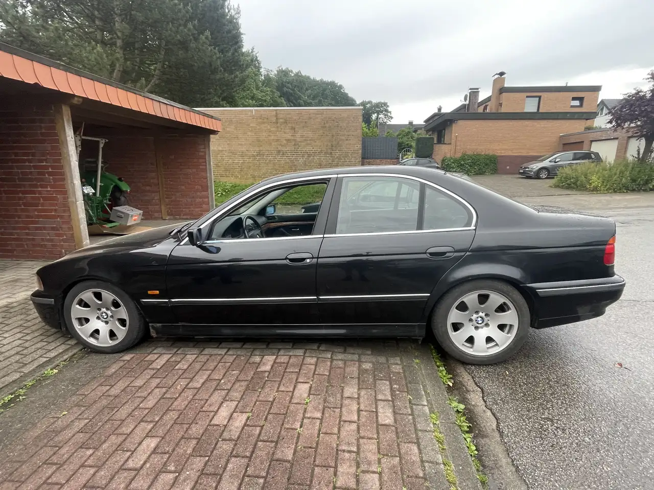 BMW 520i, foto 1