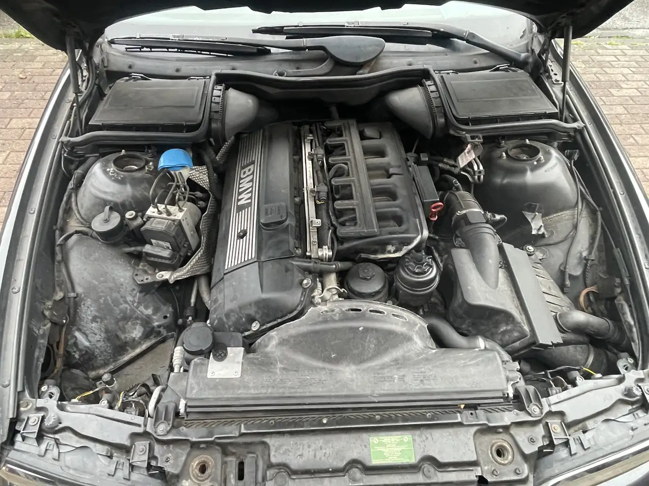 BMW 520i, foto 8