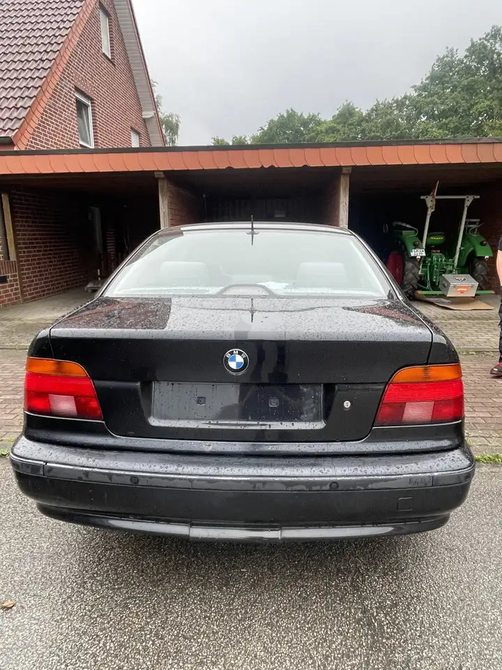 BMW 520i, foto 4