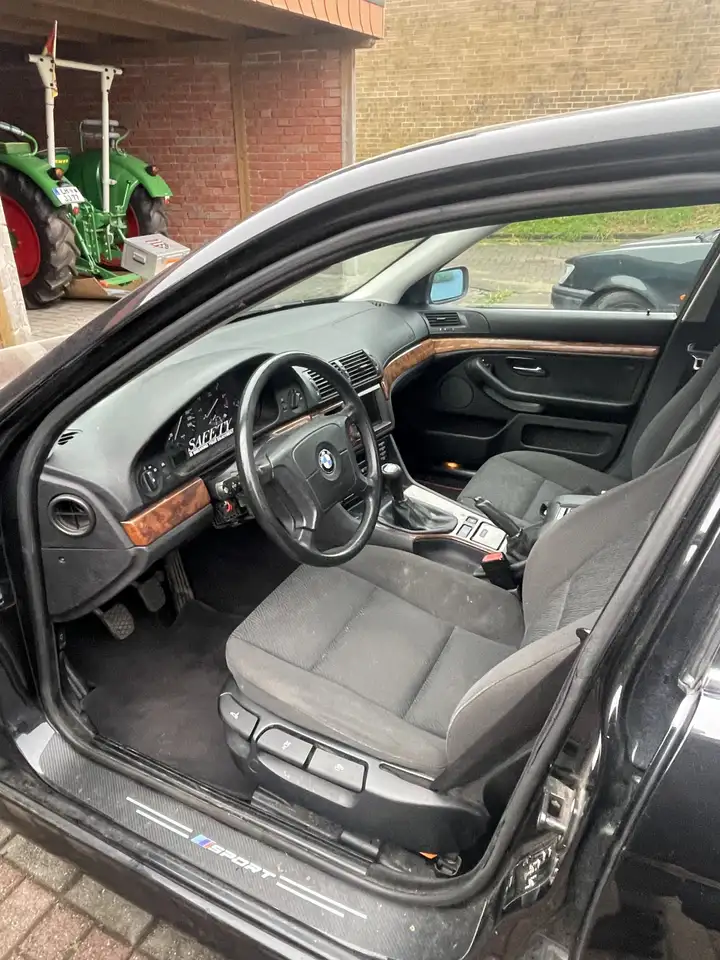 BMW 520i, foto 6