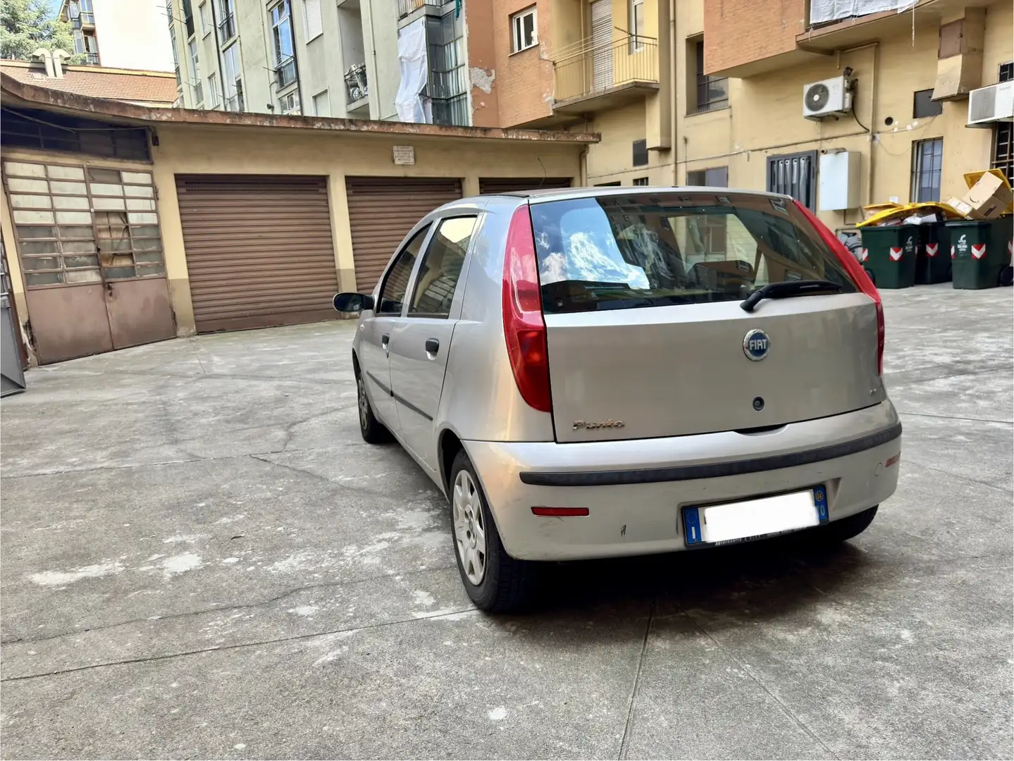Fiat Punto 5p 1.2 16v Dynamic - 2