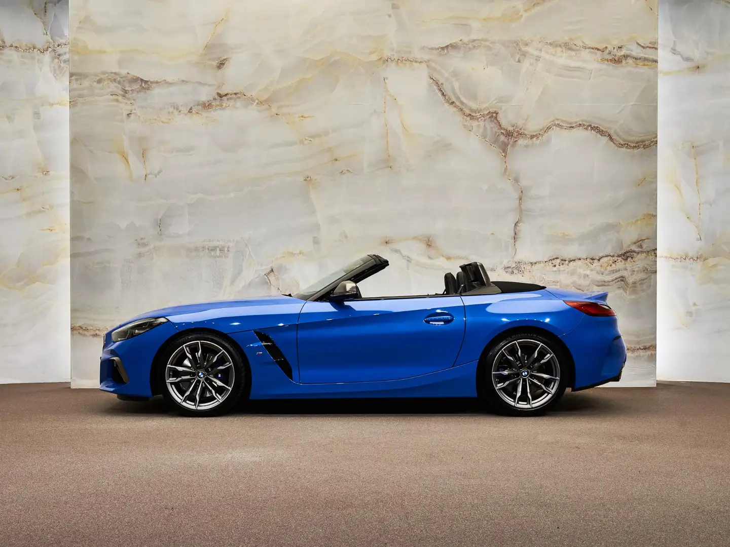 BMW Z4 Roadster M40i High Executive, 19", H/K, M stoelen, Blauw - 2