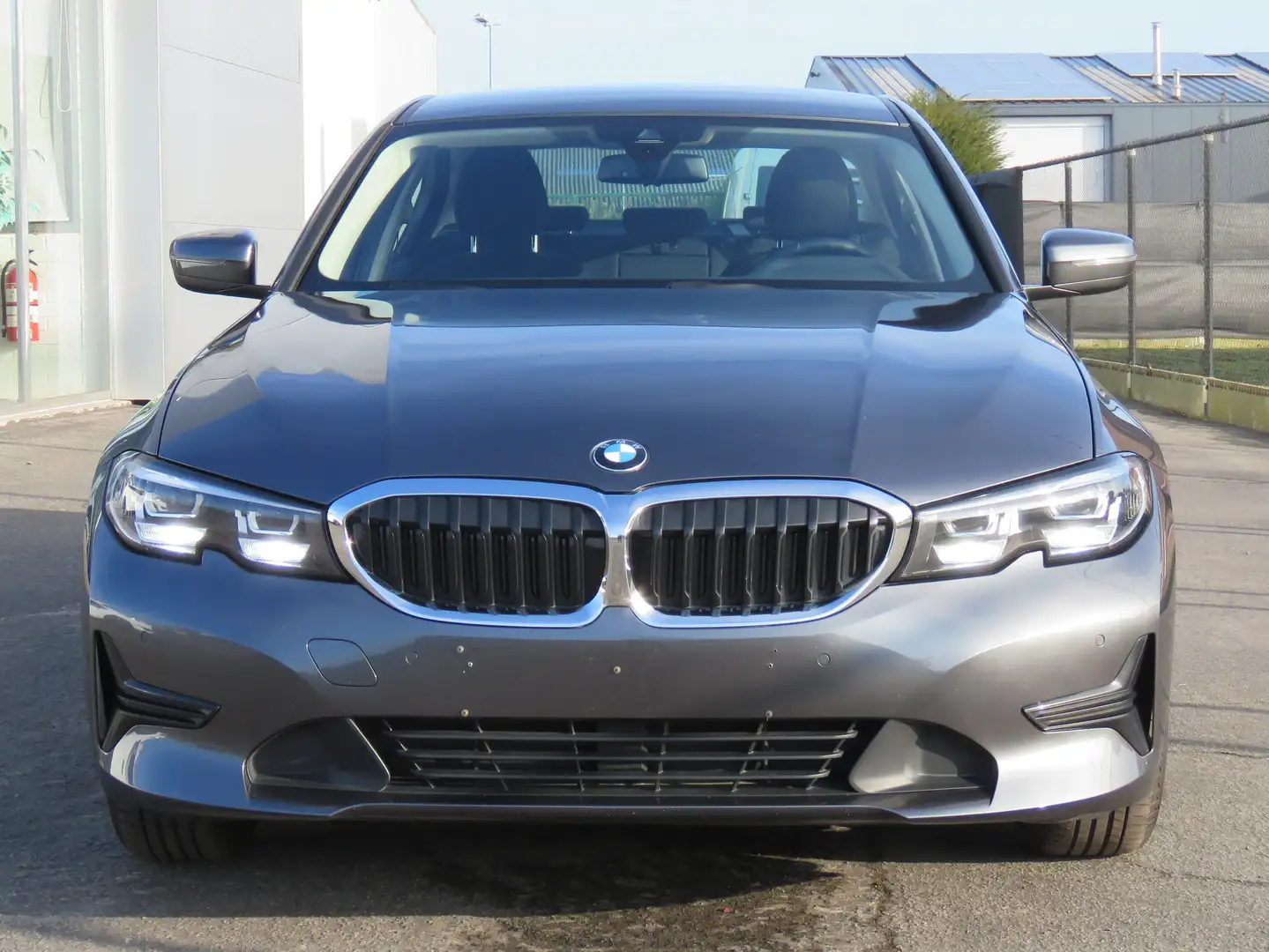 BMW 320 I Automaat - Navi - LED - Cruise - PDC - Alu Gris - 2