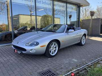 4.2 V8 Convertible Facelift *BTW*