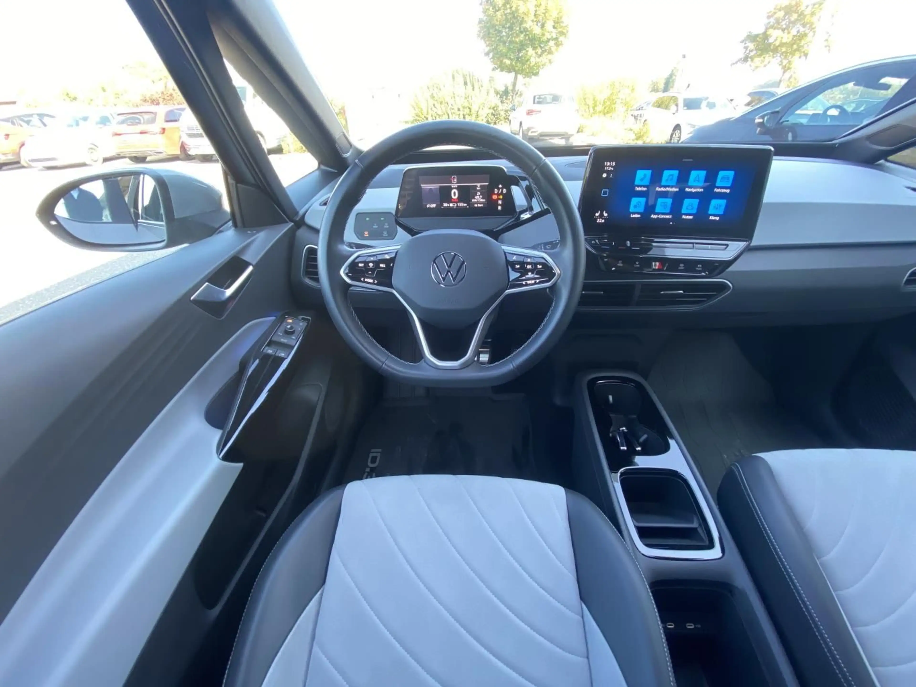 Volkswagen ID.3 PRO-S WÄRMEPUMPE+5-SITZER+19"+APP-CONNECT+ — photo 13