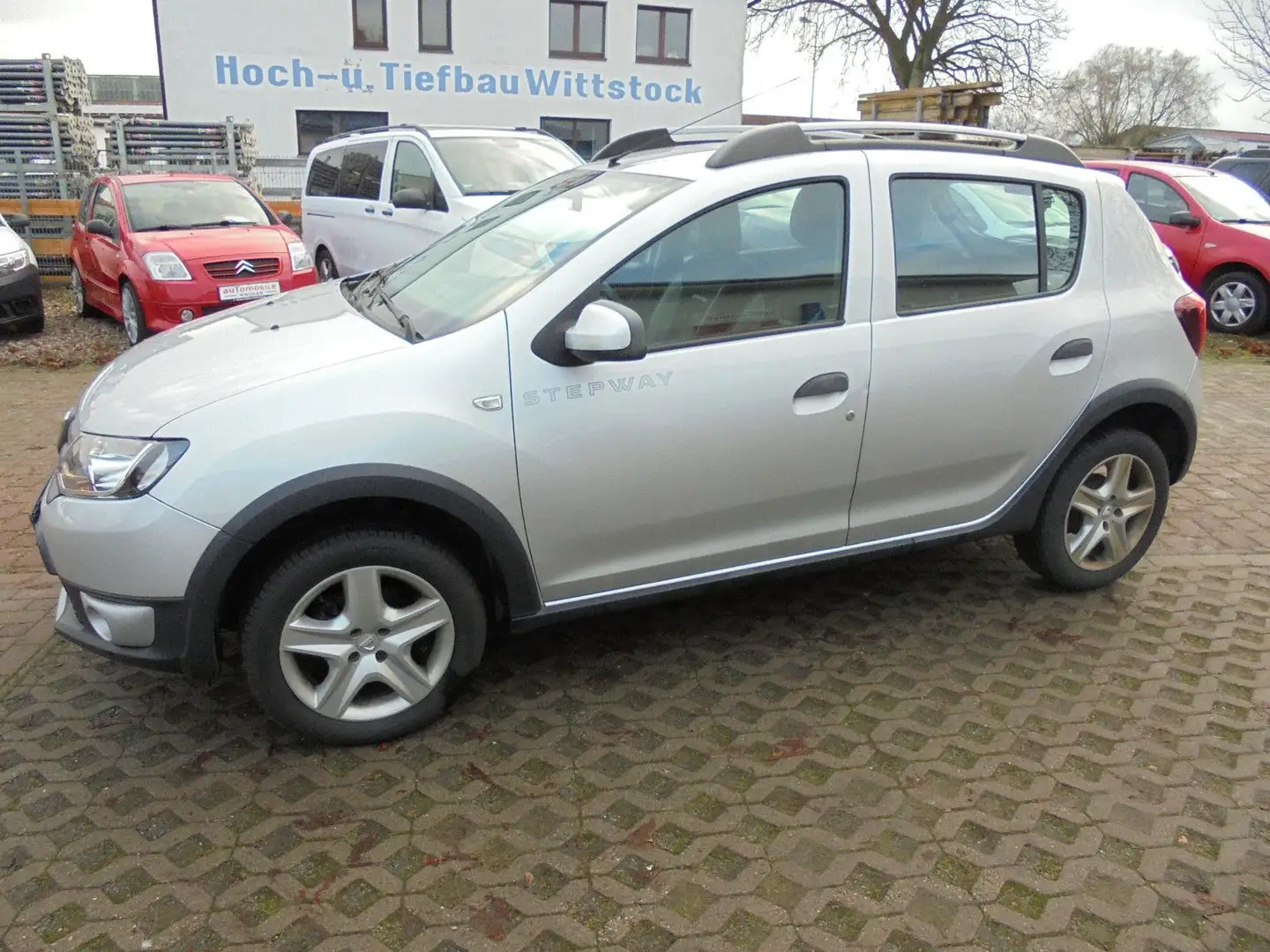 Dacia Sandero II Stepway Prestige Silber - 2