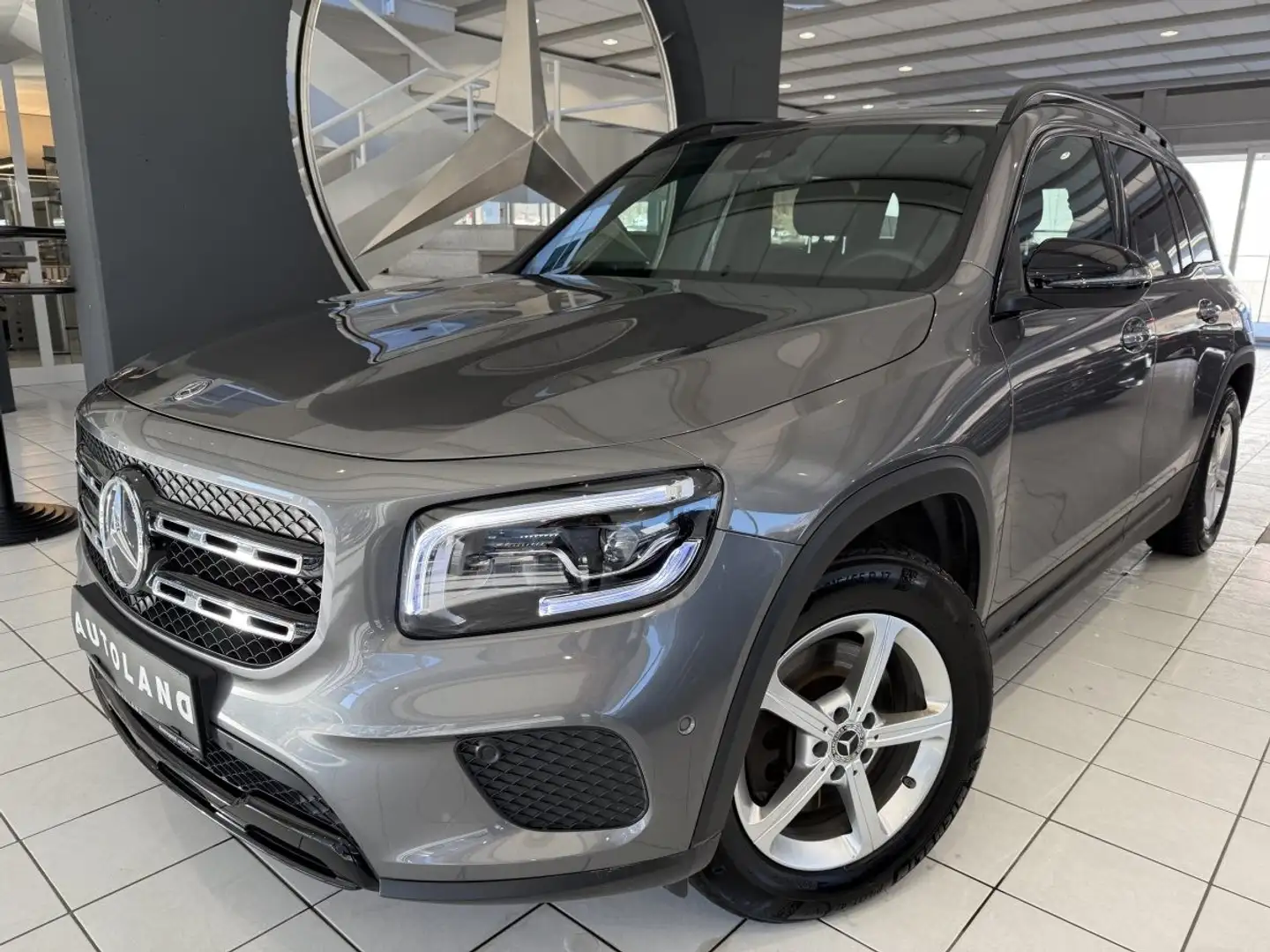 Mercedes-Benz GLB 200 d 4MAITC Grau - 2