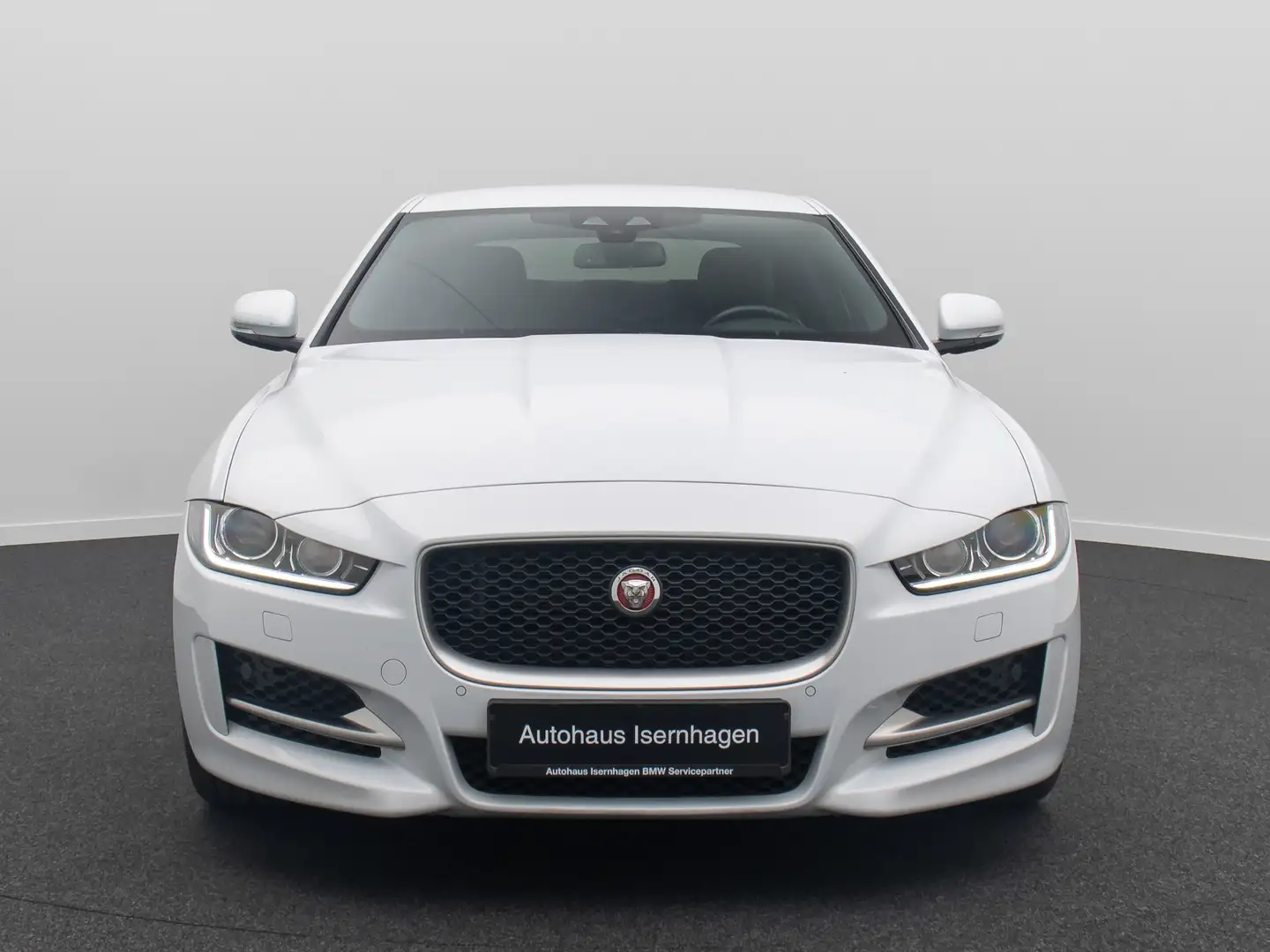 Jaguar XE R-Sport FahrAssist Navi Sound Komfort 19Zoll Blanc - 2