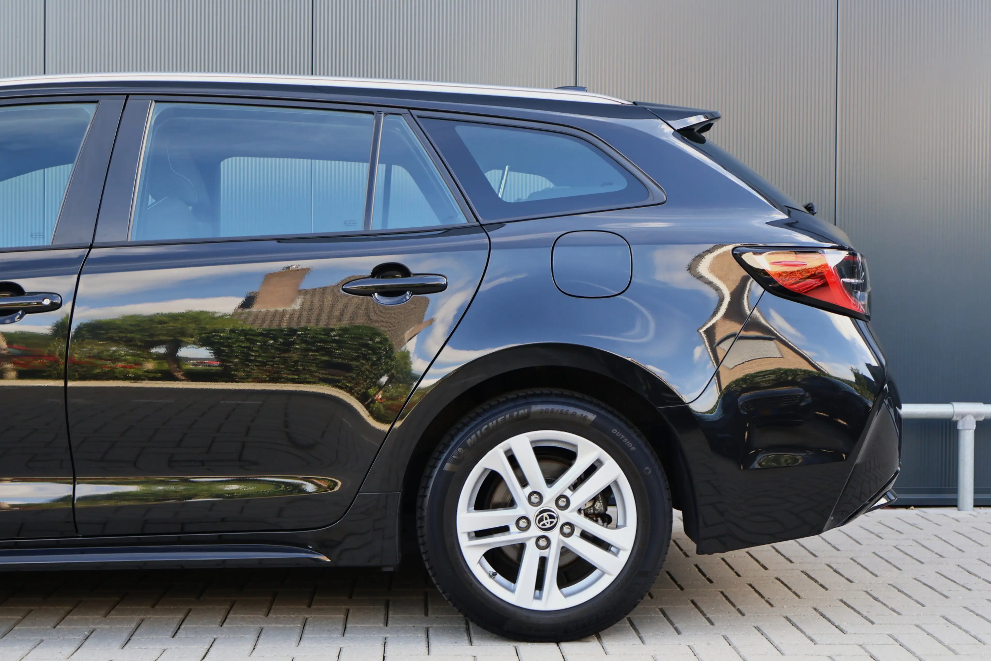Toyota Corolla Touring Sports 1.8 Hybrid Business Automaat | 10 j — photo 14