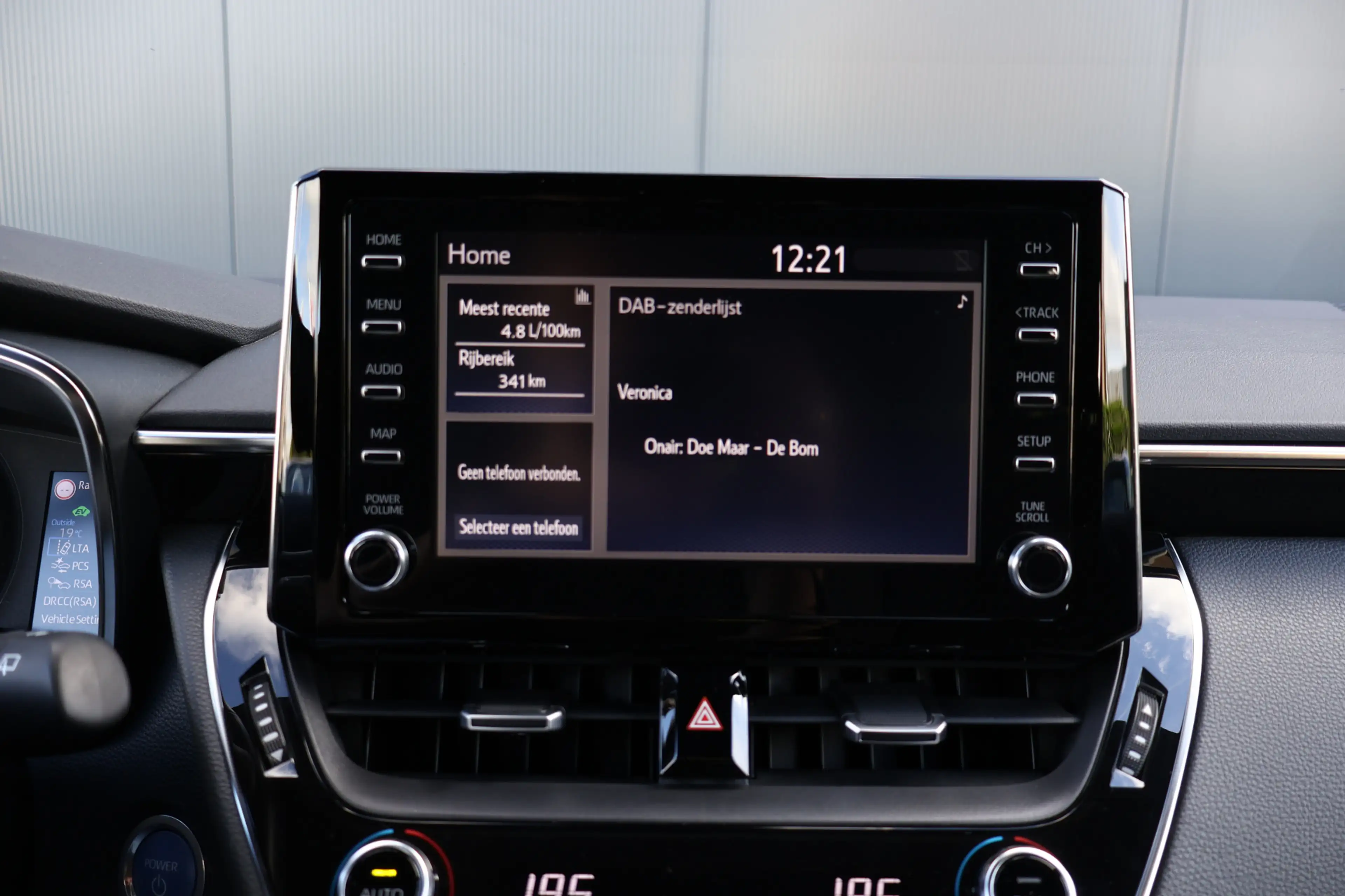 Toyota Corolla Touring Sports 1.8 Hybrid Business Automaat | 10 j — photo 23