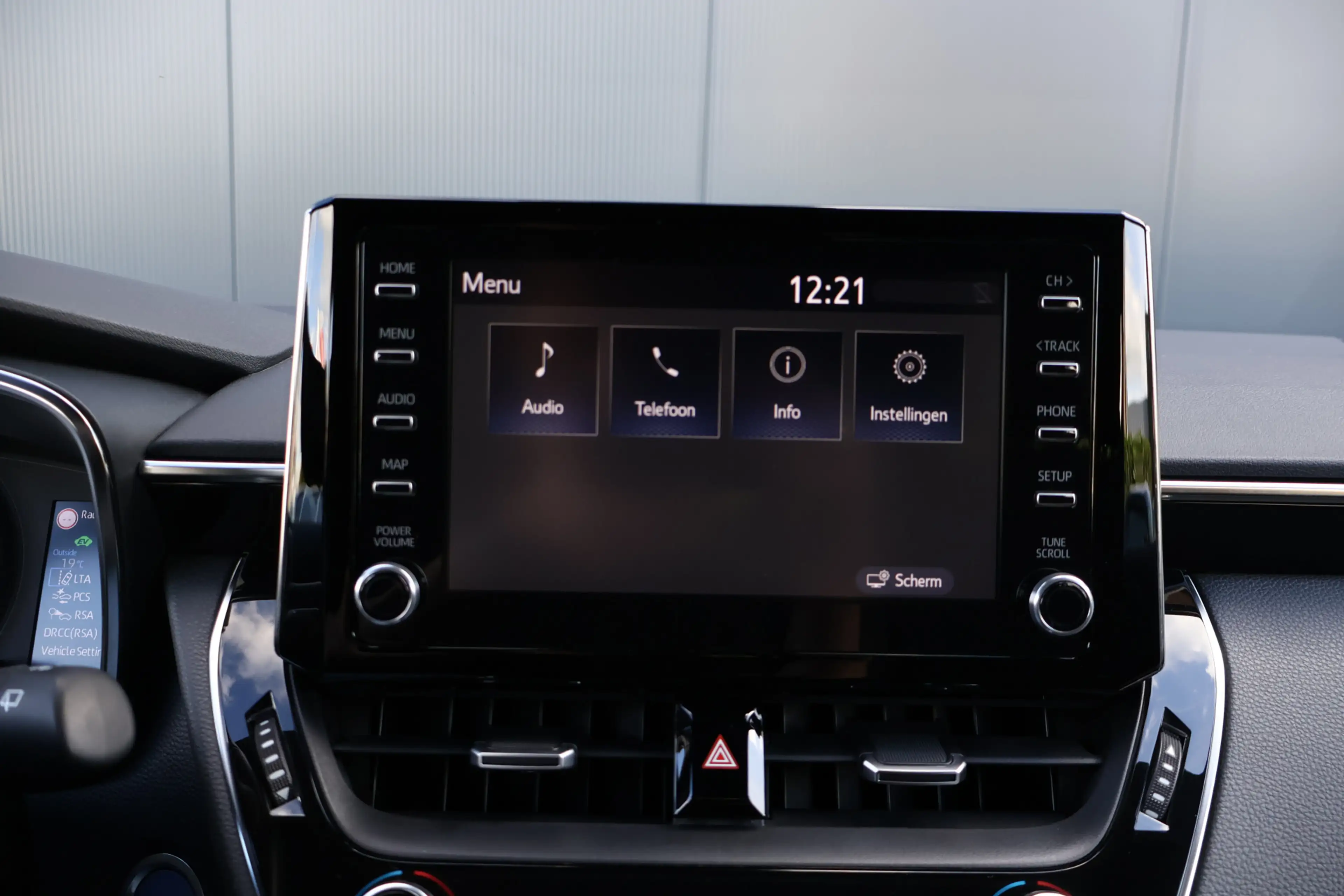 Toyota Corolla Touring Sports 1.8 Hybrid Business Automaat | 10 j — photo 24