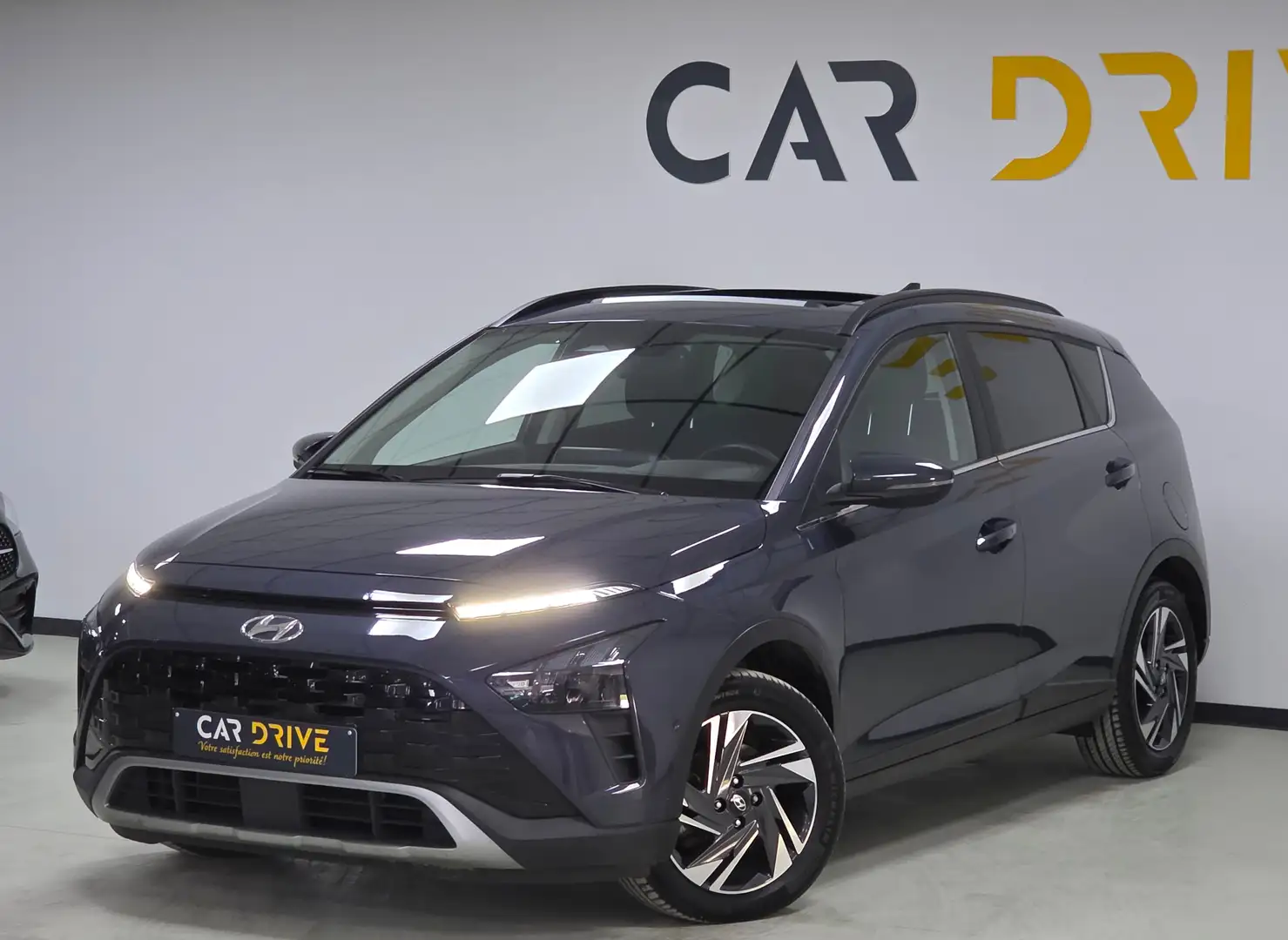 Hyundai BAYON 1.0 i TOIT OUVRANT/CAMERA/CAPTEUR/ACC/FULL OPTIONS Bleu - 1