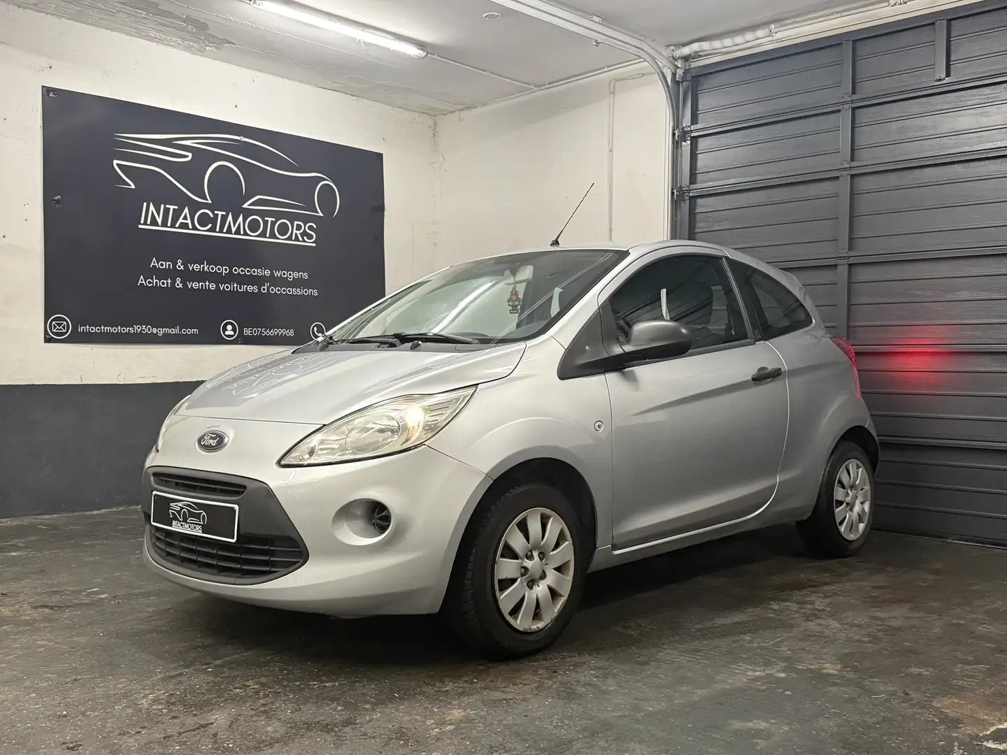 Ford Ka/Ka+ Ka 1.2i Ambiente Start/Stop Plateado - 2