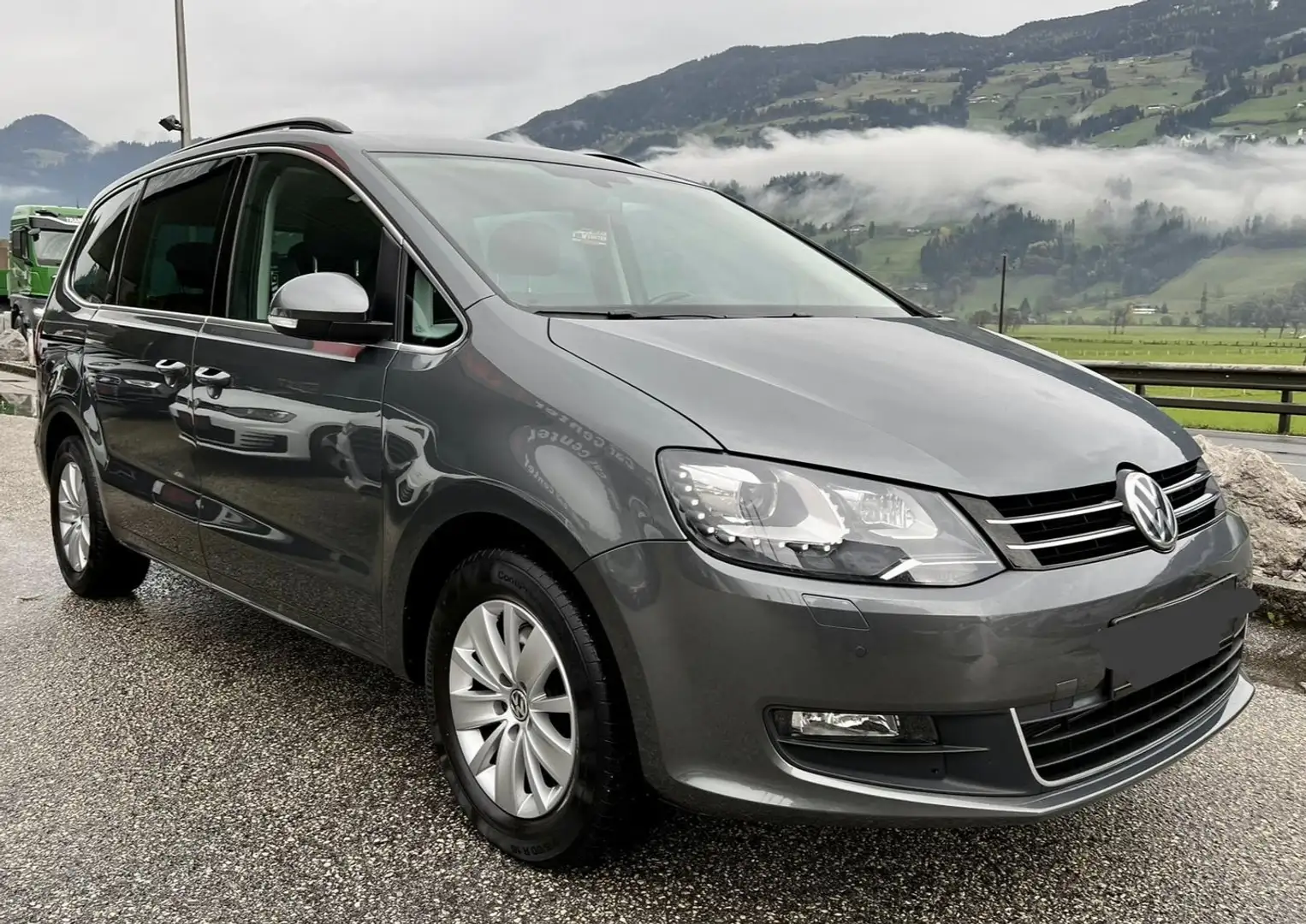 Volkswagen Sharan Grau - 1