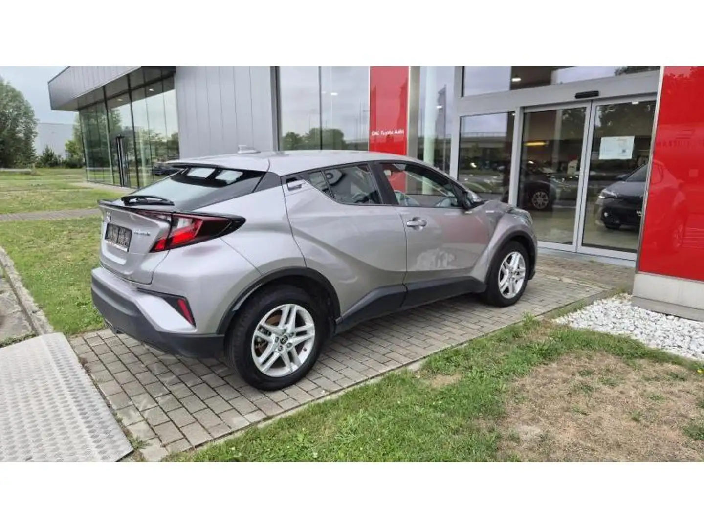 Toyota C-HR C-ENTER Grey - 2