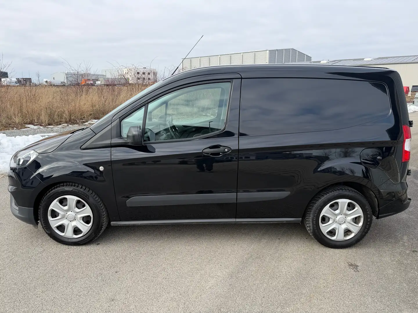 Ford Transit Courier Trend *SITZHEIZUNG*KAMERA*WENIG KM*SOFORT VERF.* Noir - 2