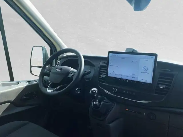 Ford Transit view 4