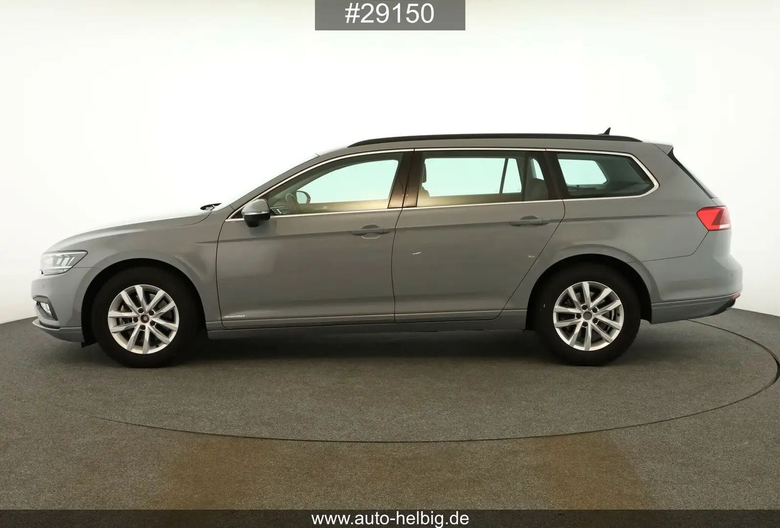 Volkswagen Passat Variant Passat Variant 2.0 TDI Business #DSG#LED#Cam#ACC Серый - 2