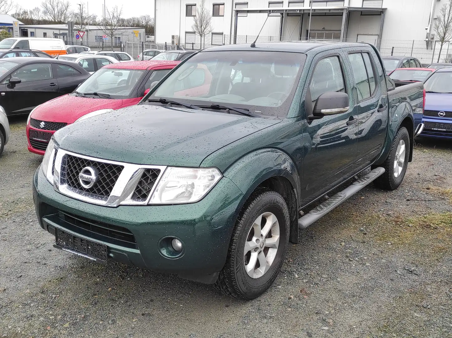 Nissan Navara 2.5 Double Cab SE 4X4 KLIMAA SHZ ALU AHK PDC ESP Vert - 2