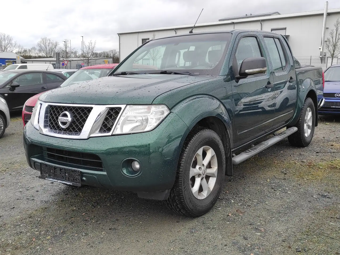 Nissan Navara 2.5 Double Cab SE 4X4 KLIMAA SHZ ALU AHK PDC ESP Vert - 1