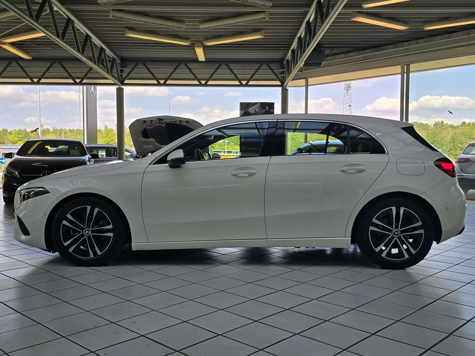 Mercedes-Benz A 180