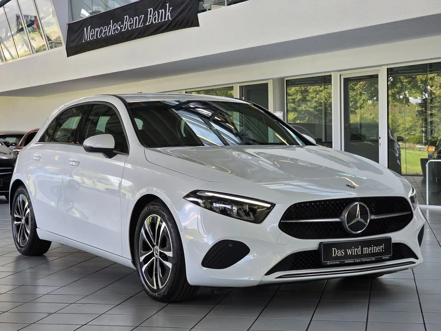 Mercedes-Benz A 180 Progressive Adv. TOTWINK+LED+KAM&PDC+MBUX+ Weiß - 1