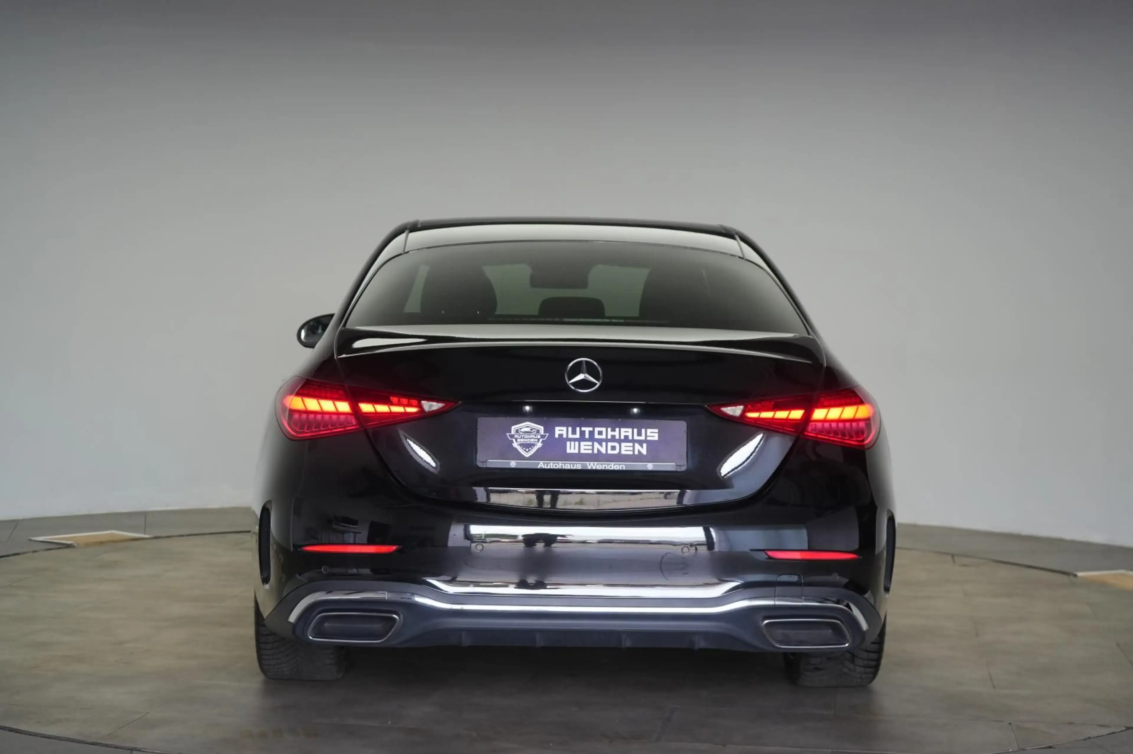 Mercedes-Benz C 300 9G-Tronic AMG Leder/Temp/Kamera/Lane/Side — photo 5
