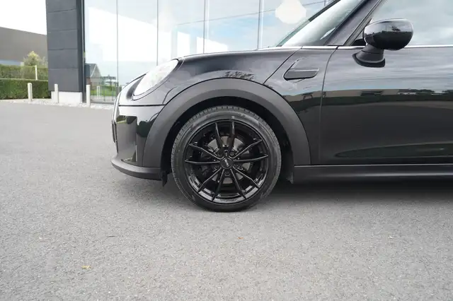Mini Hatch view 7